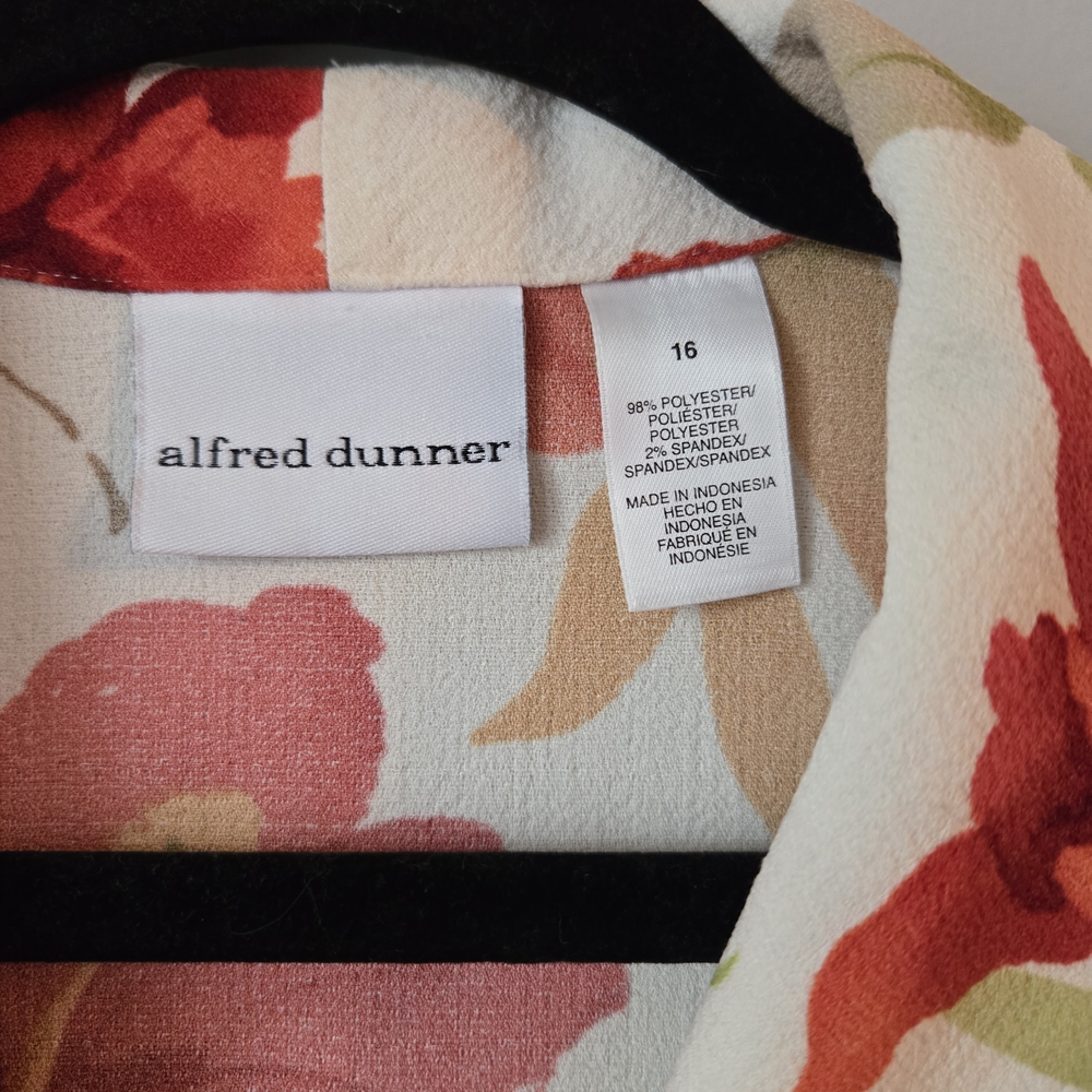 Alfred Dunner Floral Hibiscus Button Down Top Summer Vacation Tropical Shirt - Picture 5 of 6